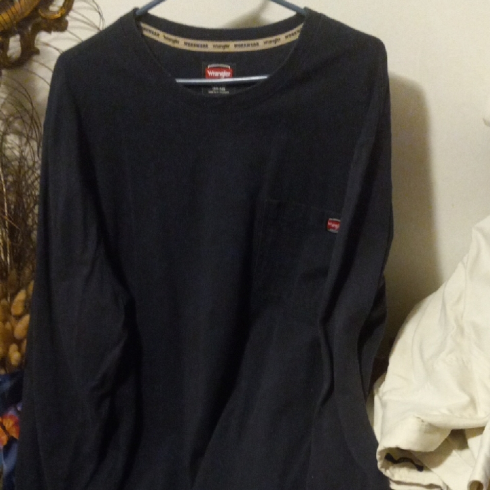 Wrangler Men's Dark Long Sleeve Tee